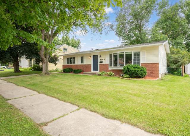 Property at 1543 8 1/2 Ave SE, Rochester, MN 55904, 3 beds, 3 baths