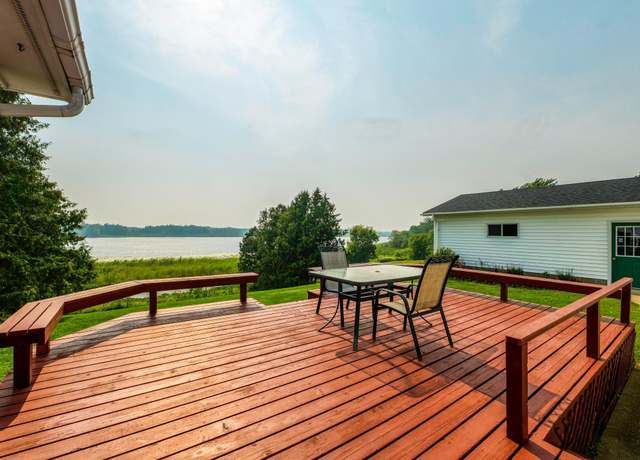 Property at 202 Lomond Dr NW, Bagley, MN 56621, 3 beds, 2 baths