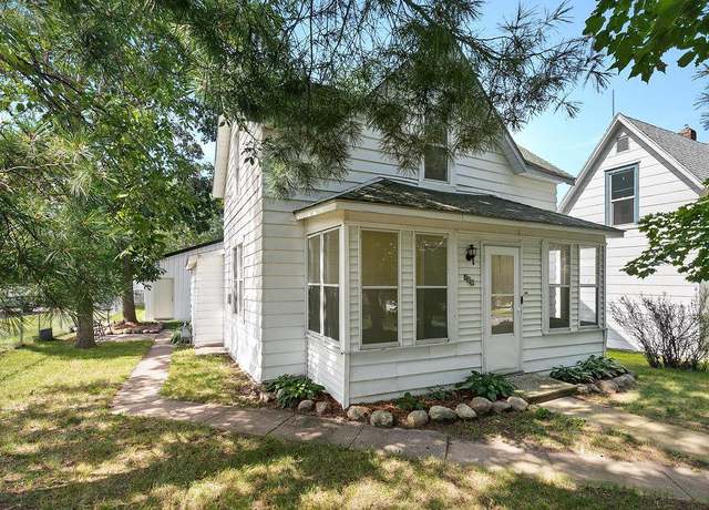 Property at 725 9th St NE, Little Falls, MN 56345, 2 beds, 1 bath