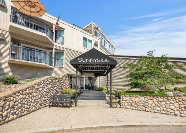 Property at 6201 Saint Croix Trl N #115, Oak Park Heights, MN 55082, 2 beds, 2 baths