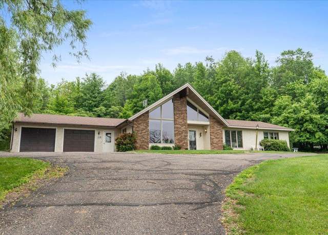 Property at 1110 Park Dr, Glenwood City, WI 54013, 2 beds, 3 baths