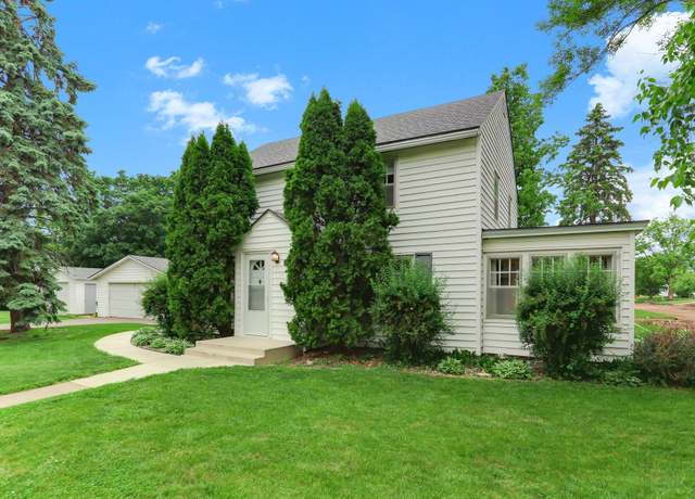 Property at 1206 2nd St W, Hastings, MN 55033, 3 beds, 2 baths