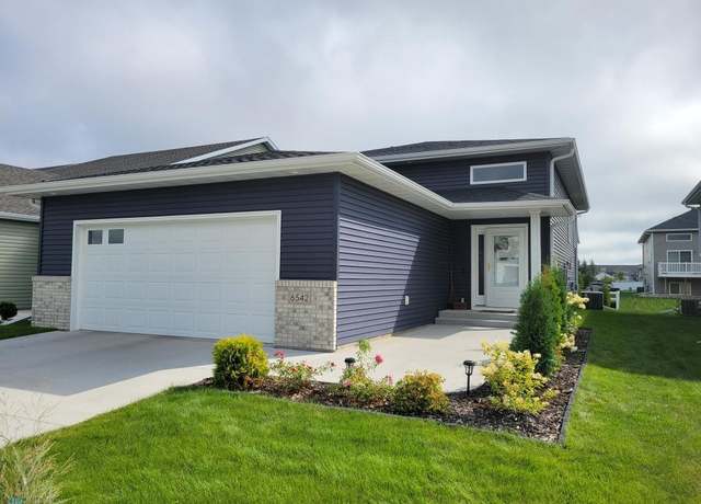 Property at 6542 27th St S, Fargo, ND 58104, 3 beds, 2 baths