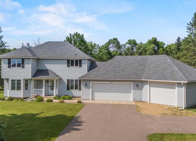 Property at 922 Ridge Pass, Hudson, WI 54016, 3 beds, 3 baths