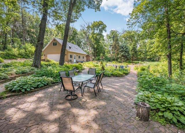 Property at 9551 Riverview Rd, Eden Prairie, MN 55347, 5 beds, 3 baths