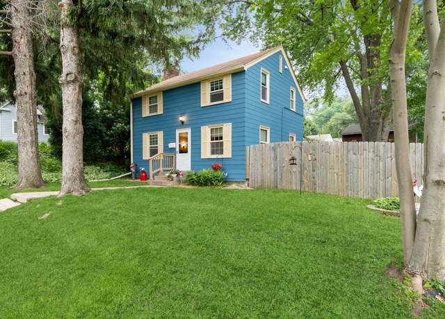 Property at 238 14th Ave S, South Saint Paul, MN 55075, 3 beds, 2 baths
