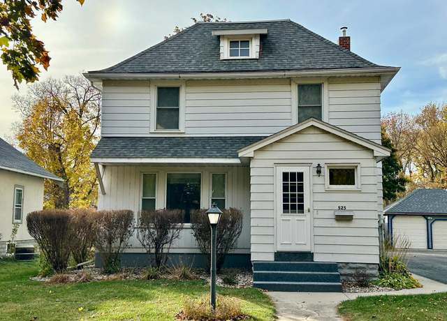 Property at 525 7th St NW, Willmar, MN 56201, 3 beds, 2 baths