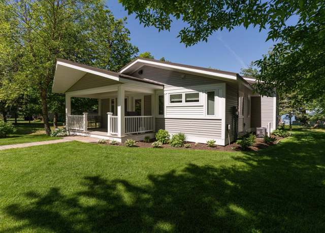 Property at 39989 Clearmont Rd, Battle Lake, MN 56515, 3 beds, 3 baths