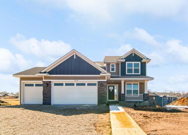 Property at 914 Milborne Ln NW, Rochester, MN 55901, 4 beds, 3 baths