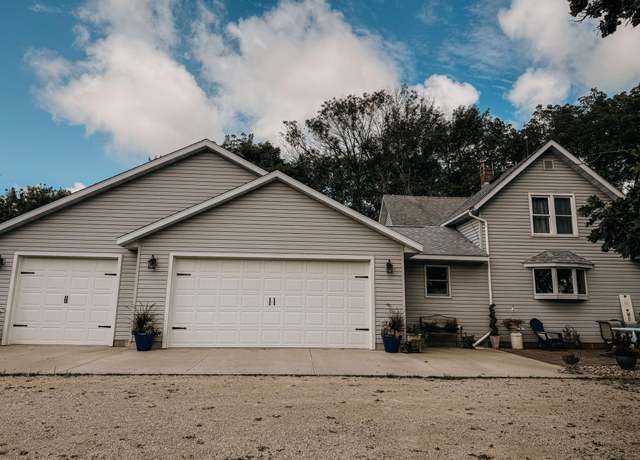 Property at 86571 County Road 46, Oakland Twp, MN 56007, 4 beds, 2 baths