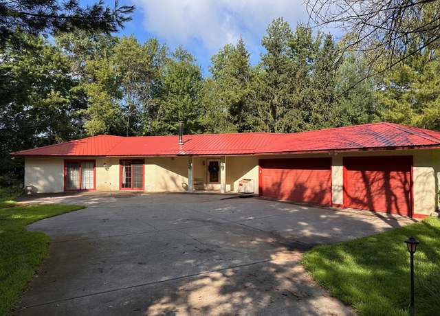 Property at 606 Swan Lake Ln NW, Oak Grove, MN 55011, 2 beds, 2 baths