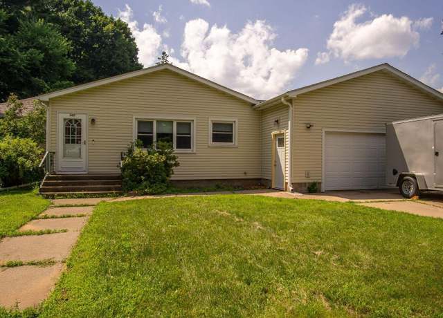 Property at 507 15th St SE, Menomonie, WI 54751, 3 beds, 2 baths