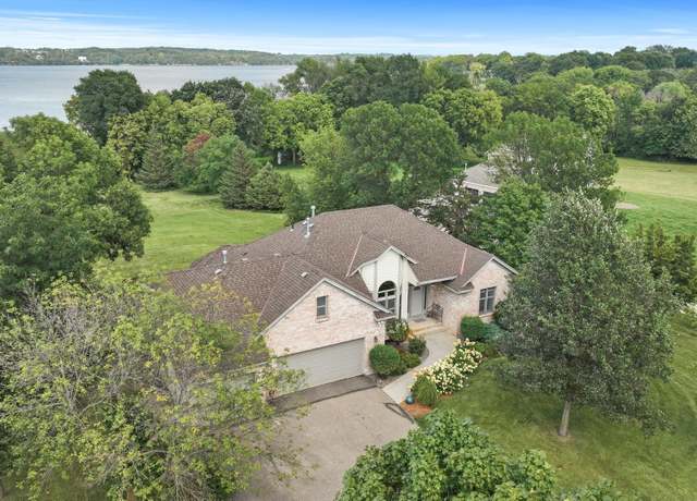 Property at 1826 Spring Lake Cir, Jordan, MN 55352, 4 beds, 3 baths