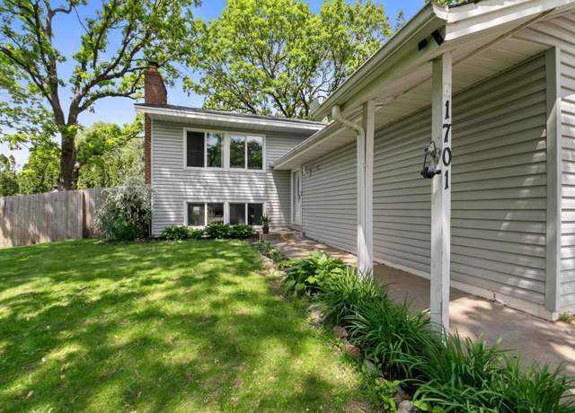 Property at 1701 132nd Ln NE, Blaine, MN 55449, 3 beds, 2 baths