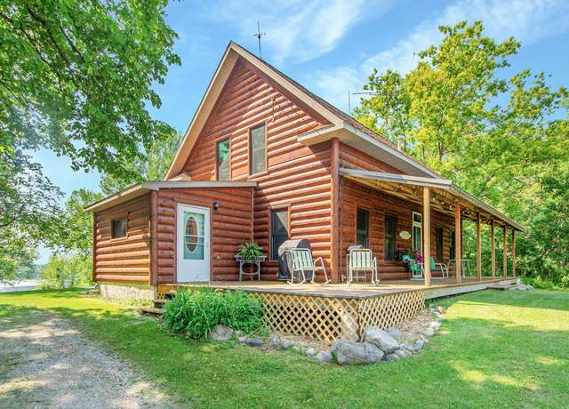 Property at 40135 321st Ln, Farm Island Twp, MN 56431, 3 beds, 2 baths