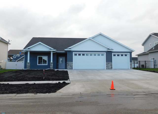 Property at 4742 41st St S, Fargo, ND 58104, 3 beds, 2 baths