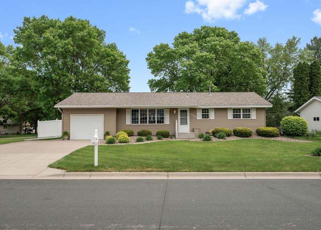 Property at 1903 Edgewood Ln, Hastings, MN 55033, 3 beds, 2 baths