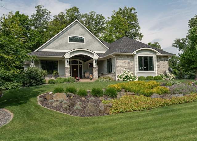 Property at 4122 Galesville Ln SW, Rochester Twp, MN 55902, 4 beds, 3 baths