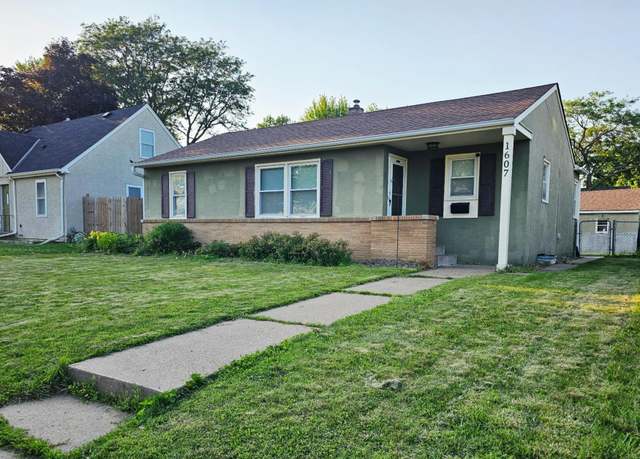 Property at 1607 Hoyt Ave E, Saint Paul, MN 55106, 3 beds, 2 baths