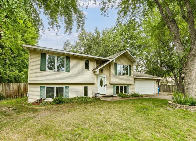 Property at 1101 Holly Dr E, Lino Lakes, MN 55038, 3 beds, 2 baths