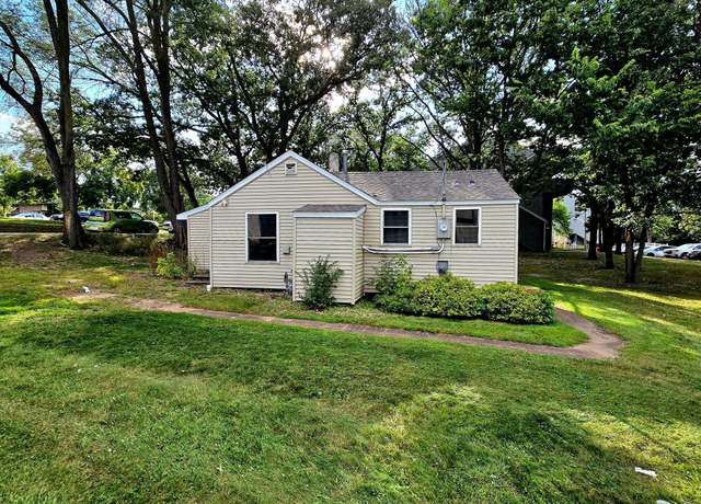 Property at 609 14th St S, Saint Cloud, MN 56301, 2 beds, 1 bath