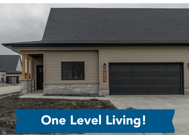 Property at 4142 Arthur Dr, Fargo, ND 58104, 2 beds, 2 baths
