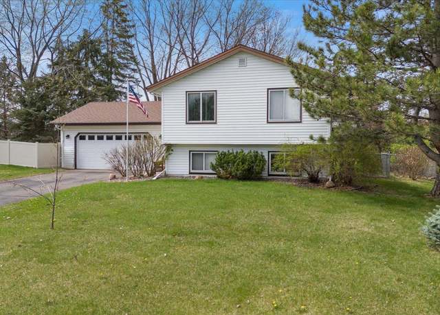 Property at 14044 Silverod St NW, Andover, MN 55304, 3 beds, 2 baths