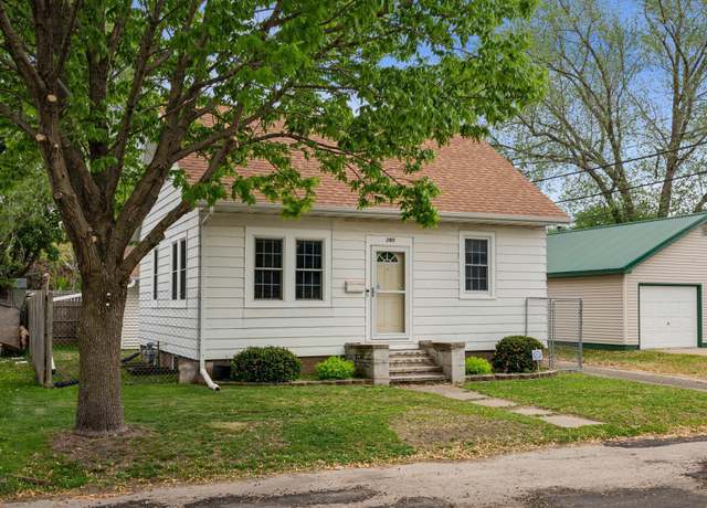 Property at 260 Lee St, Winona, MN 55987, 3 beds, 2 baths