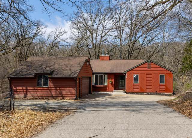 Property at 2395 18th Ave SW, Rochester, MN 55902, 4 beds, 3 baths