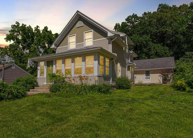 Property at 104 River St, Jackson, MN 56143, 4 beds, 2 baths