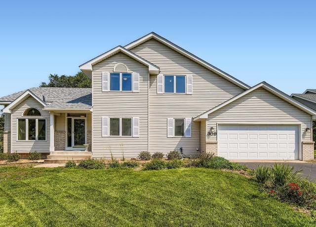 Property at 309 69th St N, Mahtomedi, MN 55115, 4 beds, 4 baths
