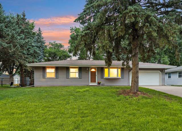 Property at 1188 Tyler St S, Shakopee, MN 55379, 4 beds, 2 baths