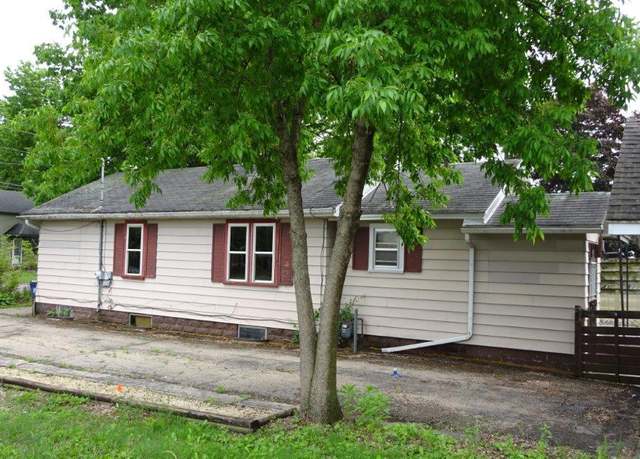 Property at 1305 La Crescent St, Campbell Twp, WI 54603, 1 bed, 1 bath