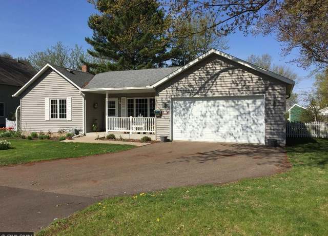 Property at 225 Wood St S, Mora, MN 55051, 2 beds, 1 bath