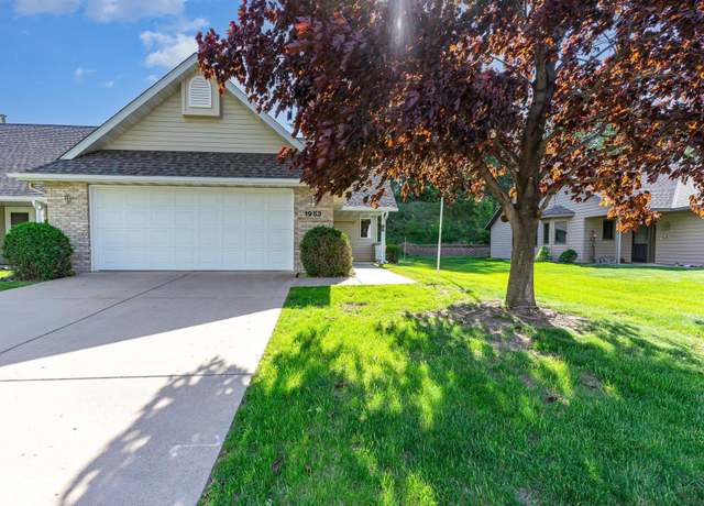 Property at 1953 Cherry St, Red Wing, MN 55066, 2 beds, 2 baths