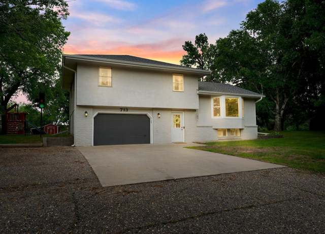 Property at 713 9th St NW, Buffalo, MN 55313, 3 beds, 2 baths