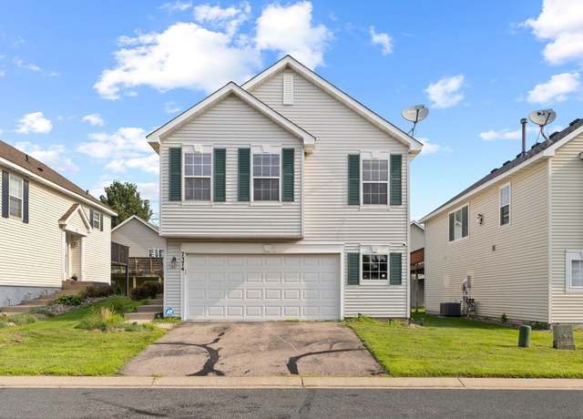 Property at 7374 Windsor Dr N, Shakopee, MN 55379, 4 beds, 2 baths