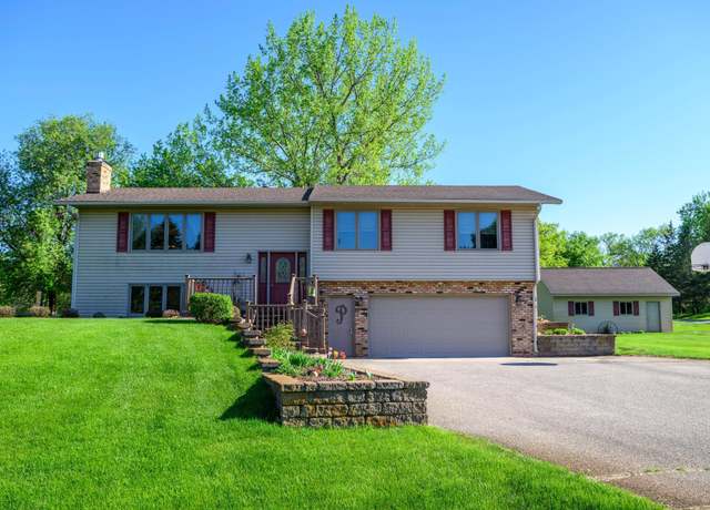 Property at 2914 Crestwood Dr NE, Alexandria, MN 56308, 4 beds, 3 baths