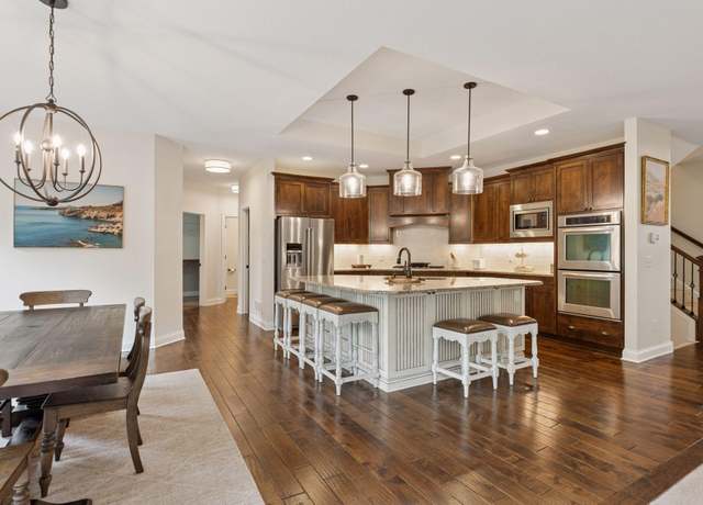 Property at 11668 Azure Ct, Inver Grove Heights, MN 55077, 6 beds, 5 baths