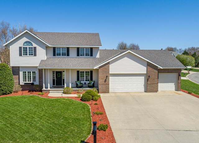 Property at 100 Park Pl, Mankato, MN 56001, 4 beds, 4 baths
