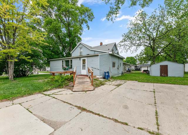 Property at 909 14th St S, Benson, MN 56215, 4 beds, 1 bath