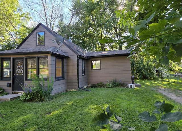 Property at 1009 Saint Jacob Ave, Albert Lea, MN 56007, 2 beds, 1 bath
