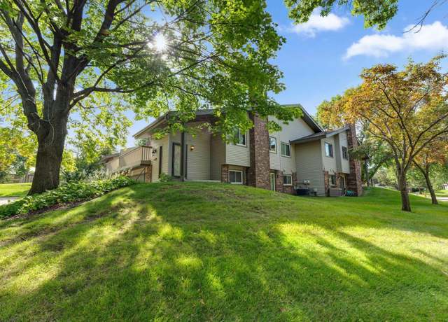 Property at 9657 Hampshire Ln, Eden Prairie, MN 55347, 3 beds, 2 baths