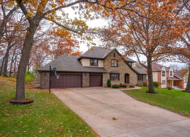 Property at 1521 Patricia Dr, Saint Cloud, MN 56301, 5 beds, 4 baths