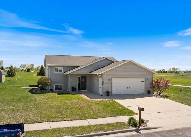 Property at 1117 Stockholm Ave, Marshall, MN 56258, 4 beds, 2 baths