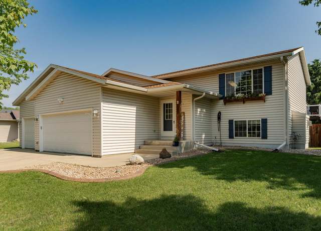 Property at 2 Lillie Ln SE, Pine Island, MN 55963, 4 beds, 2 baths