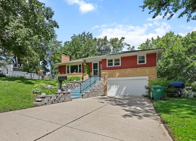Property at 7008 Hill Pl N, Crystal, MN 55427, 3 beds, 2 baths