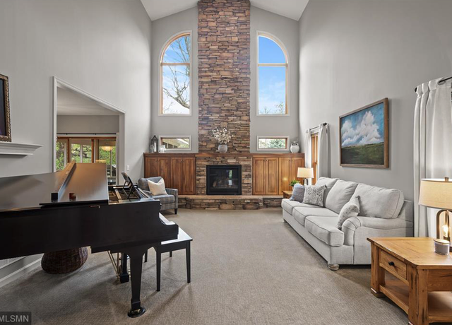 Property at 2175 Acorn Rd, Roseville, MN 55113, 4 beds, 4 baths