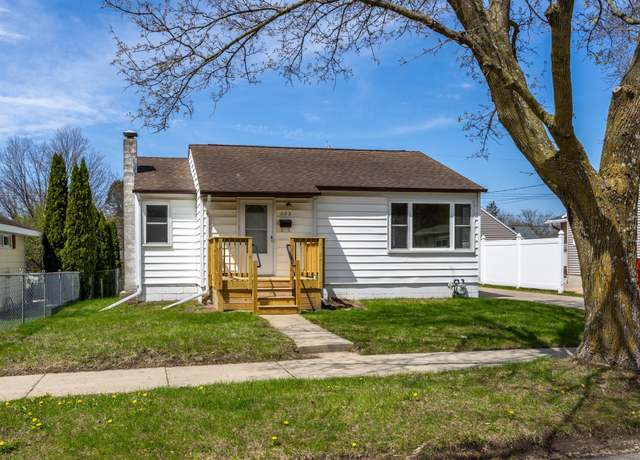 Property at 805 18th Ave NE, Rochester, MN 55906, 2 beds, 1 bath