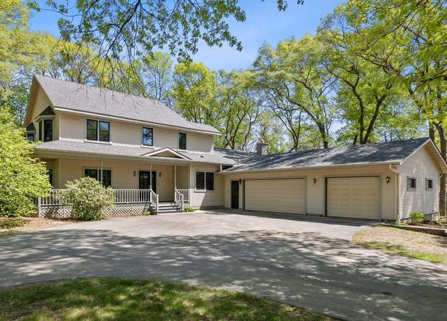 Property at 4820 15th St NE, Sauk Rapids, MN 56379, 5 beds, 5 baths